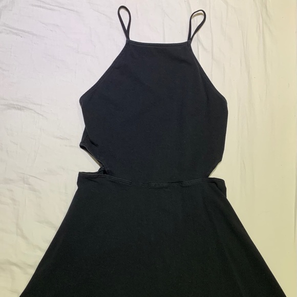 GARAGE DRESSES + ROMPER - Picture 2 of 5